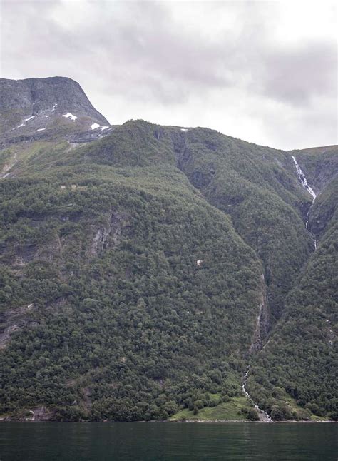 Geiranger fjord, fissures in the rock walls - PICRYL - Public Domain ...