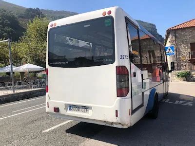 EL CASTROBUS SIGUE SIN RENOVAR SU FLOTA DE AUTOBUSES UN AÑO DESPUES DE