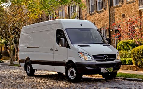 Mercedes Benz Sprinter Information And Photos Momentcar