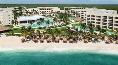 Hyatt Ziva Riviera Cancun | Wedding Packages and Venues