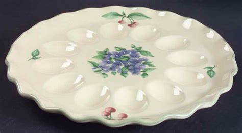 Garden Party Garden Impressions Fluted Deviled Egg Plate By