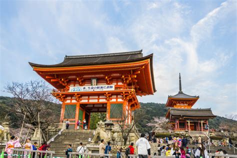 Kiyomizudera Temple - GaijinPot Travel