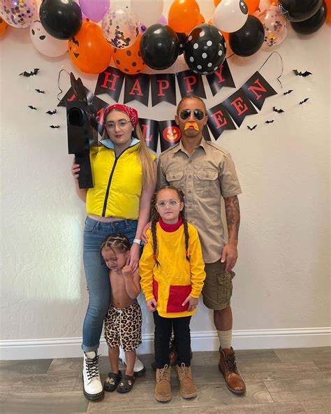 DIY wild thornberry family costume in 2022 | Family costumes, Costumes, Mickey mouse