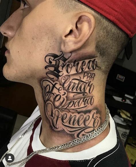 60 Inspirações de tatuagem masculina para o pescoço Tattoo lettering