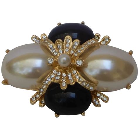 Signed Joan Rivers Vintage Onyx And Mabe Pearl Cabochon And Swarovoski