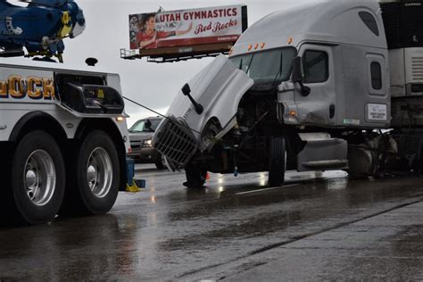 Jack Knifed Semi Causes Traffic Snarl On Southbound I 15 In Salt Lake City Gephardt Daily