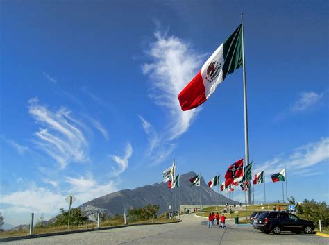 Monterrey M Xico El Mirador Del Obispado Y El Asta Bandera