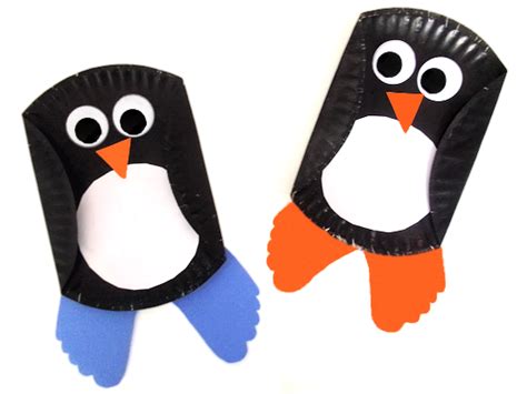 Footprint Waddling Penguin Craft - Our Kid Things