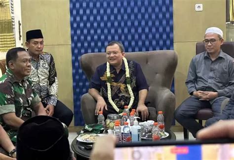 ULASAN Bolehkah PJ Bupati Sampang Rudi Arifiyanto Mengganti PJ Kades