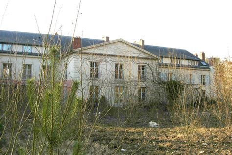 Chateau De Montcel Jouy En Josas L Abandon En Mauvais Tat