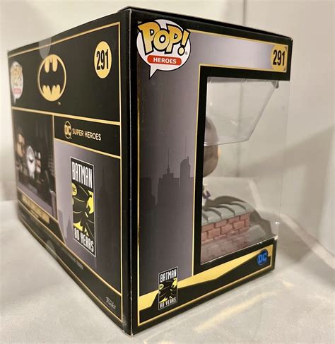 Nib Funko Pop🦇 Batman And Commissioner Gordon Wsearchlight Movie Moments