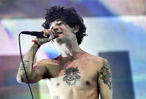 The 1975s Matty Healy Kisses Male Fan During Dubai Concert As Protest