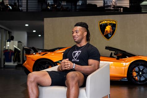 Longhorns running back Bijan Robinson shares how he scored Lamborghini NIL deal