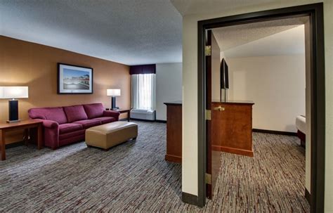 Drury Inn & Suites Evansville East - Drury Hotels