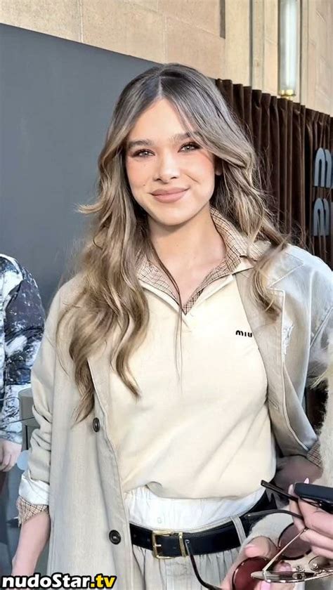 Hailee Steinfeld Haileesteinfeld Https Nude OnlyFans Photo Nudostar TV