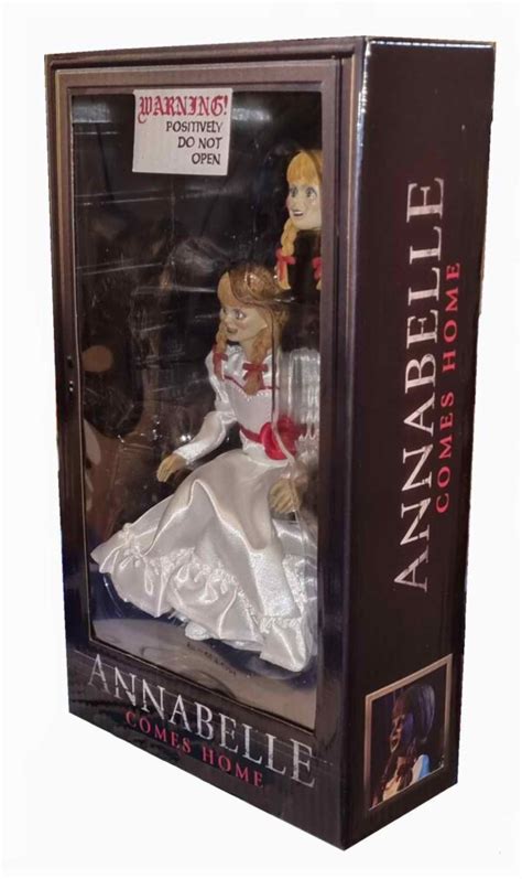 Figurine Poup E Articul E Du Film Dhorreur Annabelle Les Dossiers