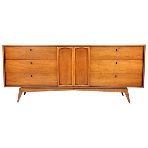 Mid Century Modern Walnut Triple Dresser At 1stdibs