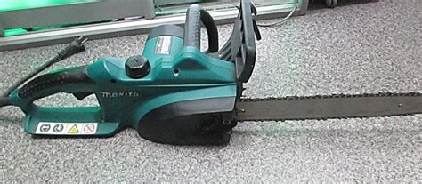 PIŁA ELEKTRYCZNA MAKITA UC3520A - 7483892575 - oficjalne archiwum Allegro