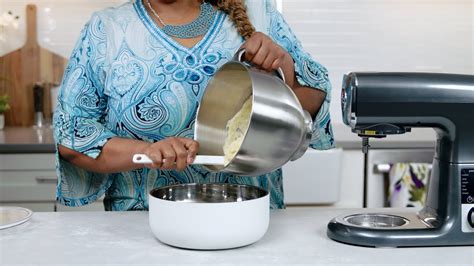 Deluxe Stand Mixer Pampered Chef Youtube