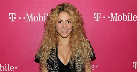 Shakira Canta Ante Miles De Neoyorkinos En El Bryant Park