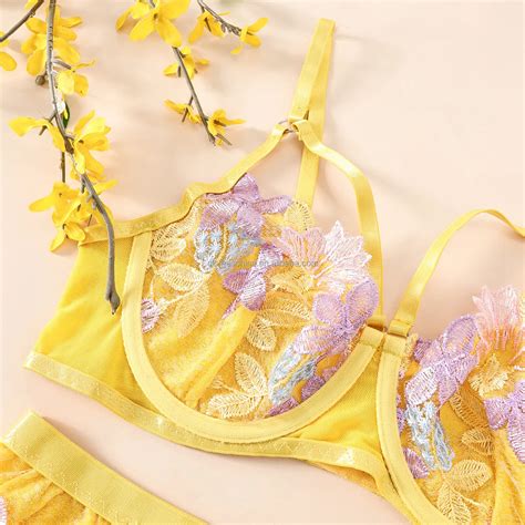 Chuangerm Oem 2023 Hot Selling Lingerie Sexy Colorful Flower Embroidery