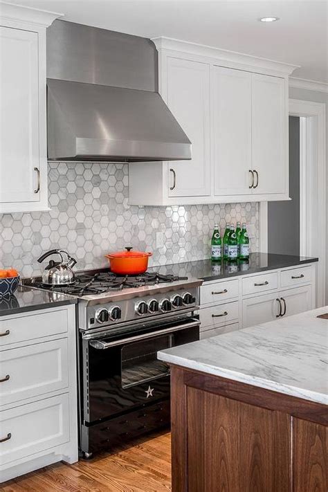 10 Backsplash Tile Ideas For White Cabinets