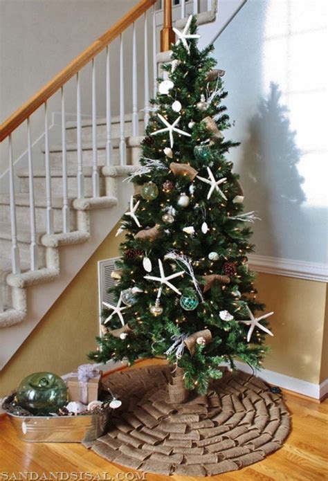 55 Attractive And Beautiful Christmas Coastal Theme Decoration Ideas