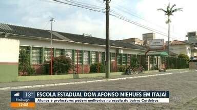 Jornal do Almoço SC Blumenau Alunos e professores pedem melhorias