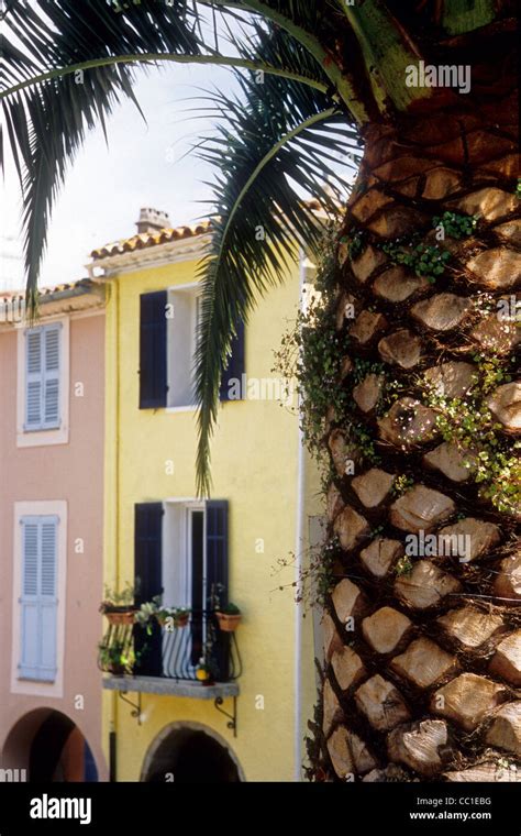 The picturesque village of Roquebrune sur Argens Stock Photo - Alamy