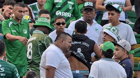 ¡inaceptable Hinchas Del Deportivo Cali Requisaron A Otros En El