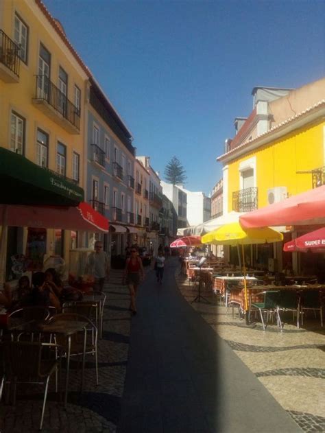 Pr Dio De Uso Misto Venda Na Rua C Ndido Dos Reis Cacilhas