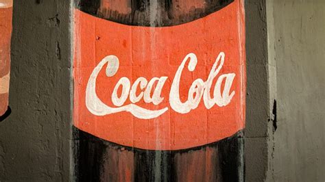 The Coca-Cola campaign seeks its logos recreated around the world