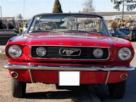 Ford Mustang I L V Ci Parchemin Cabriolet Rouge