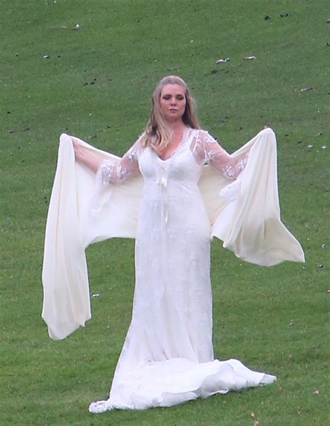 Eastenders First Look Ronnie Mitchell Marries Jack Branning Daily Star