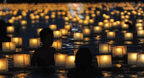 Annual Lantern Floating Ceremony | Magic Island Memorial Day