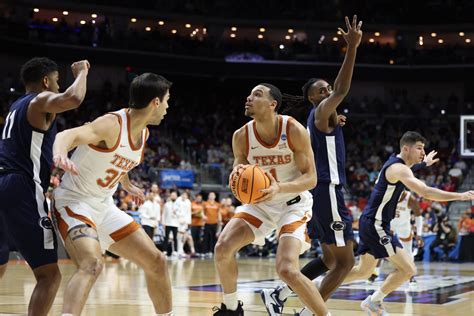 Texas Basketball Dylan Disu Returns To Give Horns A Staple Big Man