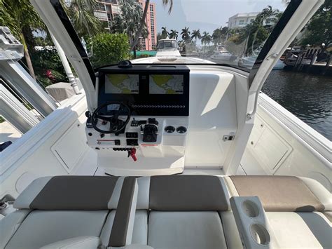 Edgewater 370cc 2020 Wild Luck Hmy Yachts