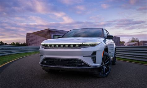 Jeep Wagoneer S Electric Suv Unveiled Gets Kwh Battery Over