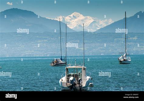 Vue Sur Le Massif Du Mont Blanc Sur Le Lac De Gen Ve De Morges Suisse