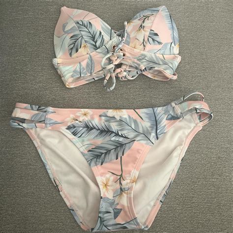 Hula Honey Bikini Gently Used Floral California Depop