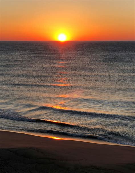 Ocean View During Sunset · Free Stock Photo