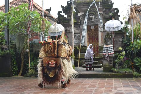 Jangan Lewatkan Nonton Tari Barong Saat Ke Bali Ternyata Ini Makna Di