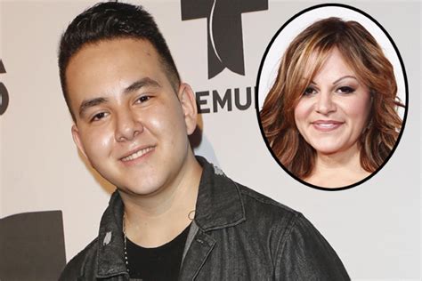 Hijo De Jenni Rivera Confirma Que Es Gay Parentless Content Las