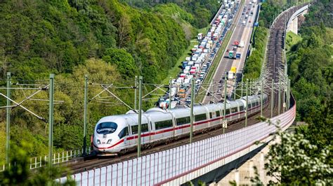 Fronleichnam Wo Am Langen Wochenende Auch In RLP Staus Drohen SWR