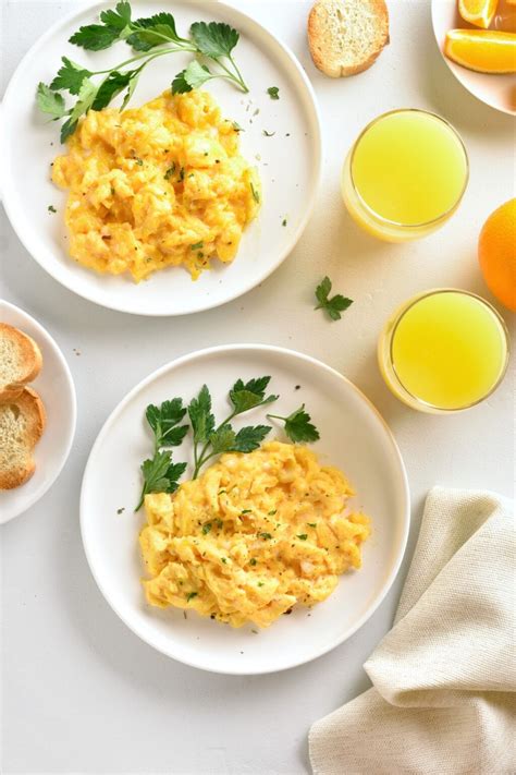 Easy Microwave Scrambled Eggs - Insanely Good