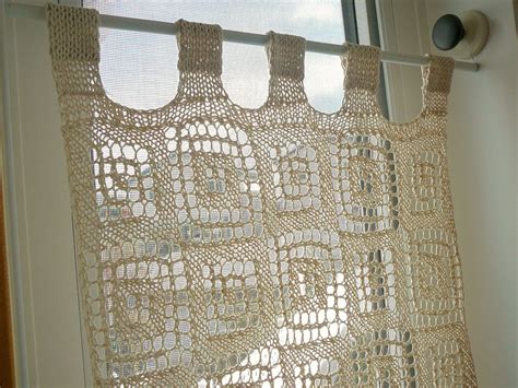 12 Free Crochet Curtain Patterns To Brighten Up Your Home