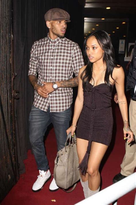 Chris Brown Breaks Up With Model Girlfriend Ny Daily News