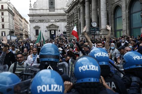 Domani A Roma Manifestazione No Green Pass A Circo Massimo E Cortei