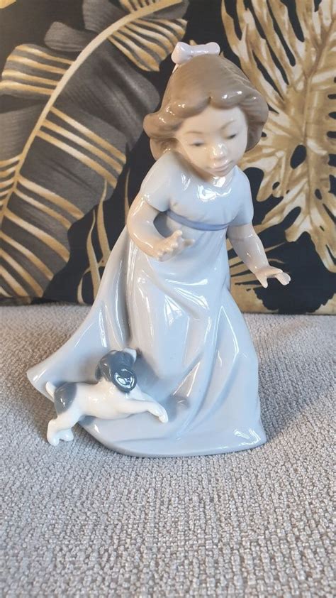 Cudna Nao Lladro Dziewczynka Z Pieskiem Cm Myszk W Olx Pl