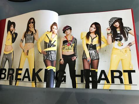 T Ara Absolute First Album Repackage Edition Breaking Heart Photobook